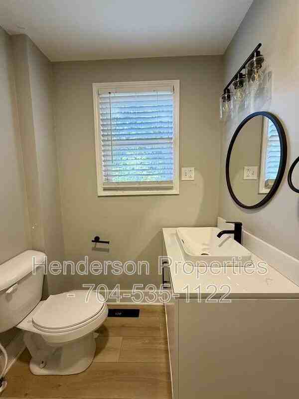 2001 Plaza Ave - Photo 7 of 16