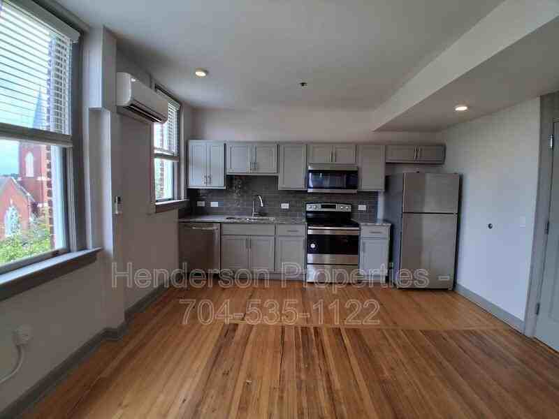 197 N 2nd St #404 - Photo 4 of 12