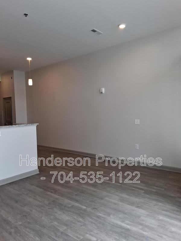 197 N 2nd St #102 - Photo 4 of 18