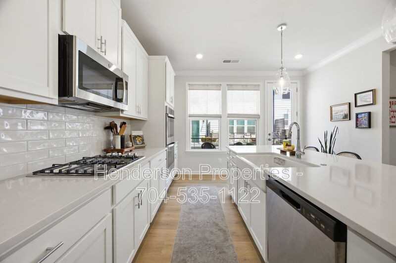 3008 Oak Landing Dr - Photo 3 of 32