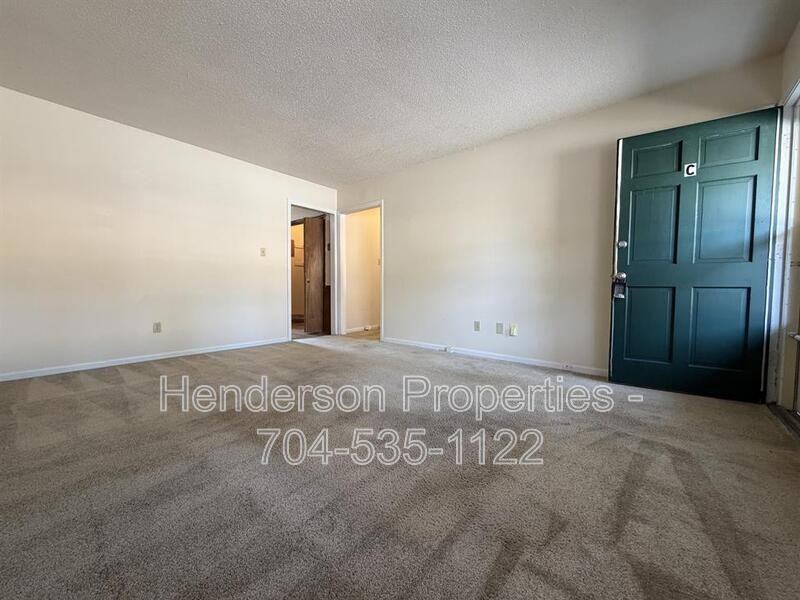 522 Davie Ave #C - Photo 2 of 13