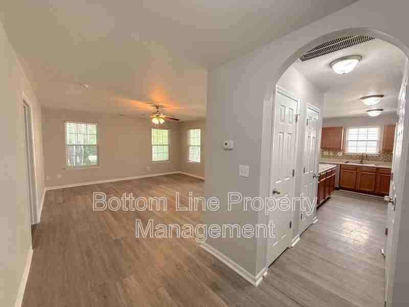 3850 Fircrest Dr - Photo 5 of 22