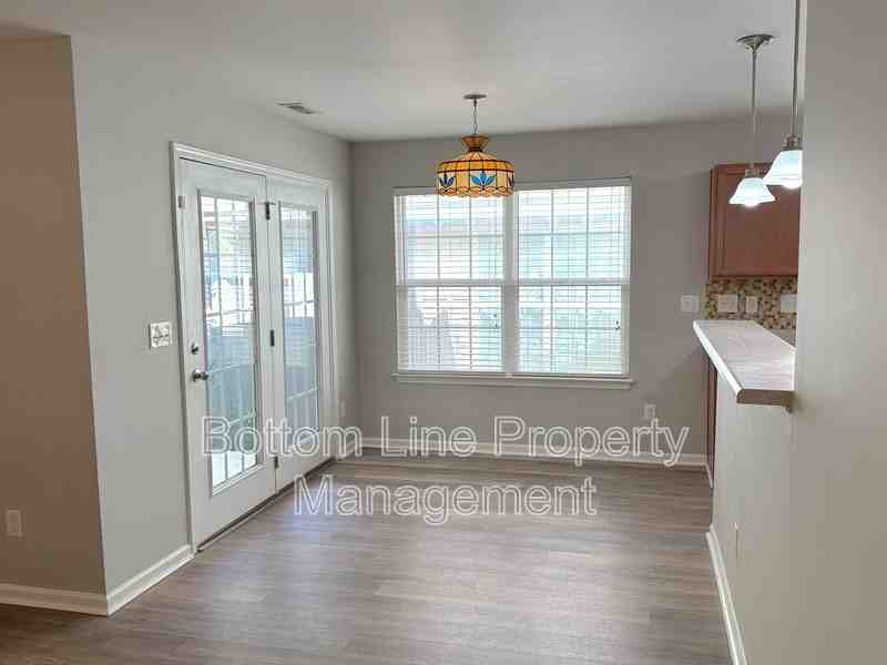 3850 Fircrest Dr - Photo 7 of 22