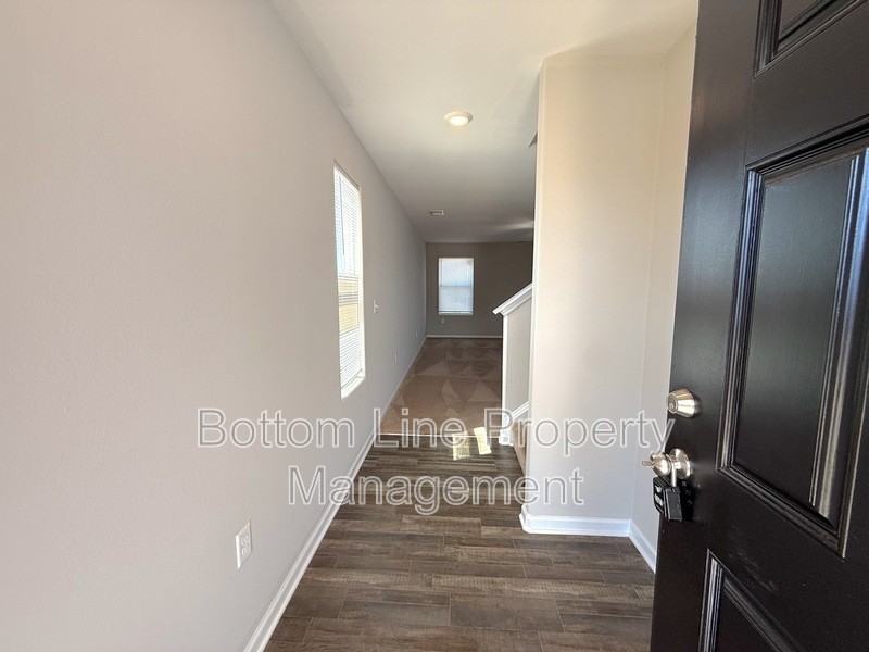 191 Rosedale St - Photo 3 of 25