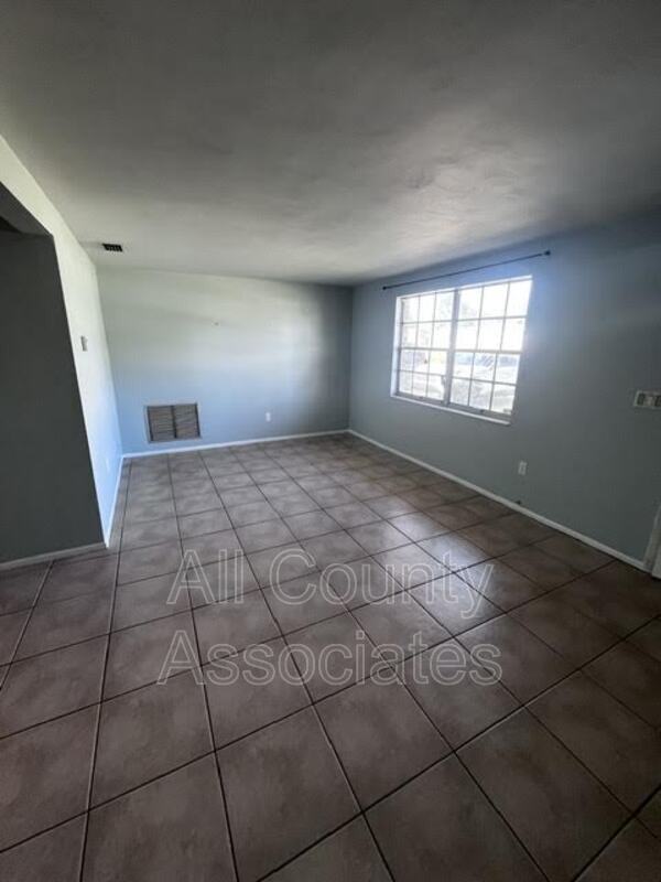 3404 Devonshire Dr - Photo 4 of 18