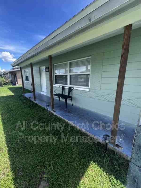 5758 57th Ave N - Photo 2 of 16