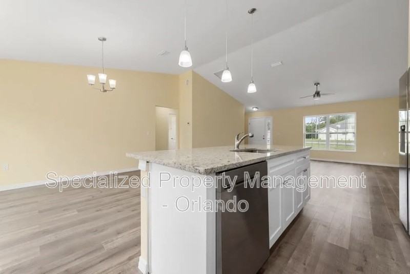 4451 Sw 170th Street Rd - Photo 5 of 21
