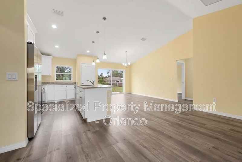 4451 Sw 170th Street Rd - Photo 7 of 21