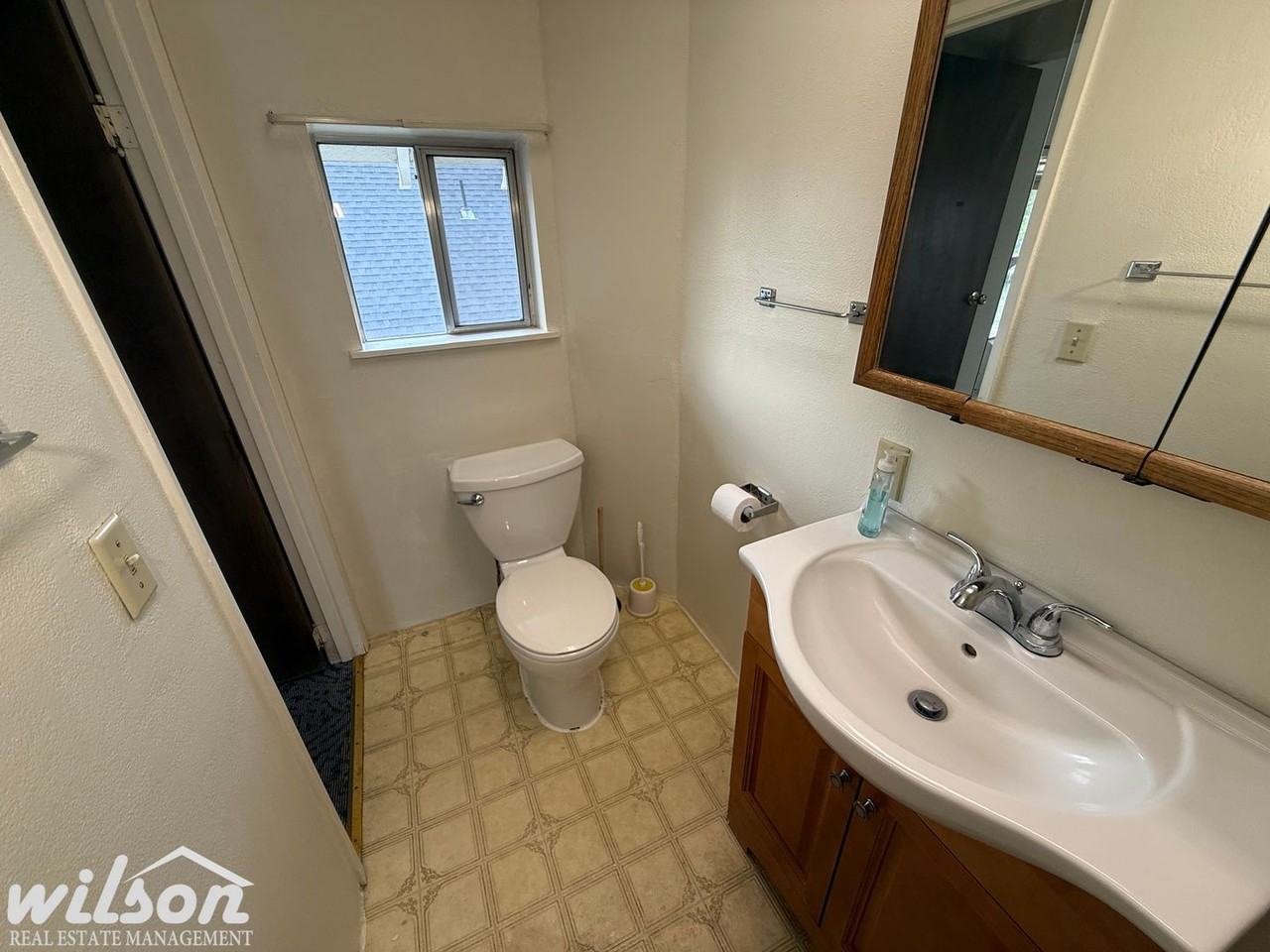302 S 8th Ave - Photo 7 of 17