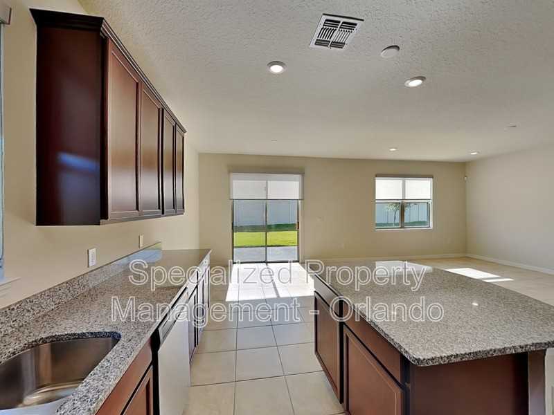 3417 Soaring Dr - Photo 3 of 22