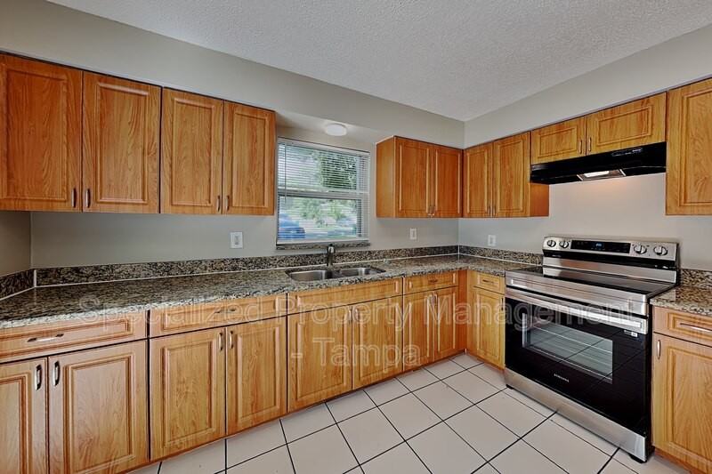 15117 Avalon Ave #A - Photo 3 of 16