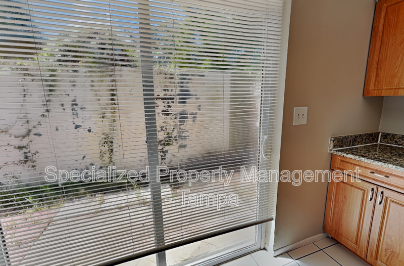 15117 Avalon Ave #A - Photo 4 of 16