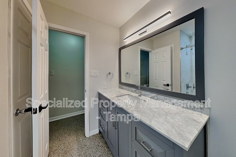 3619 W Cass St #A - Photo 3 of 16