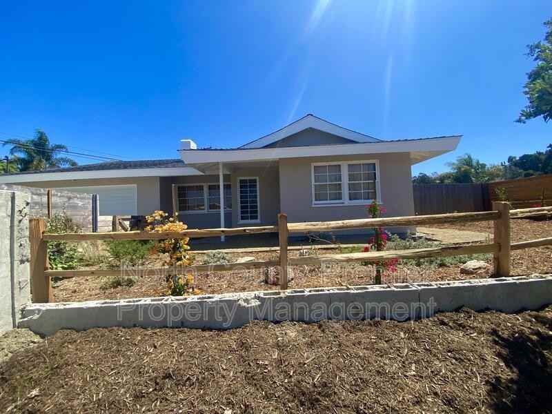 2866 Turnbull St - Photo 6 of 10