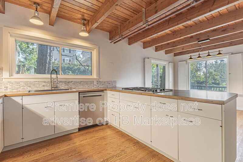 4731 Liberty St - Photo 7 of 21