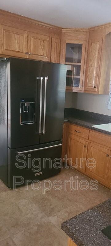 6410 Duncan Rd - Photo 3 of 34