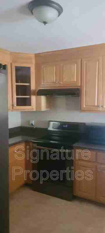 6410 Duncan Rd - Photo 4 of 34