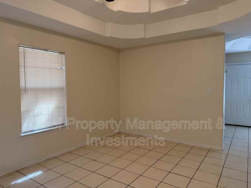 1601 E Coyote St #3 - Photo 2 of 18