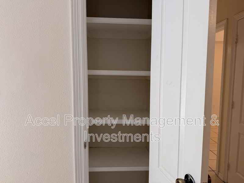 1601 E Coyote St #3 - Photo 6 of 18