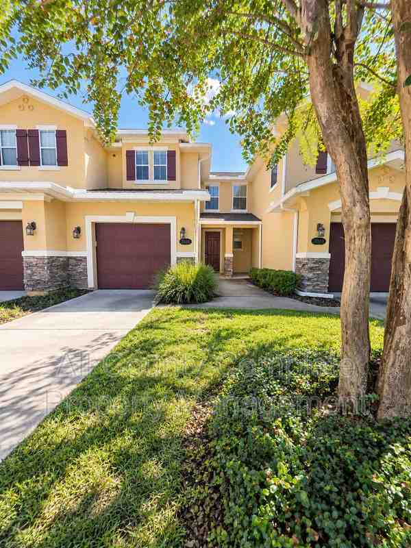2311 Red Moon Dr