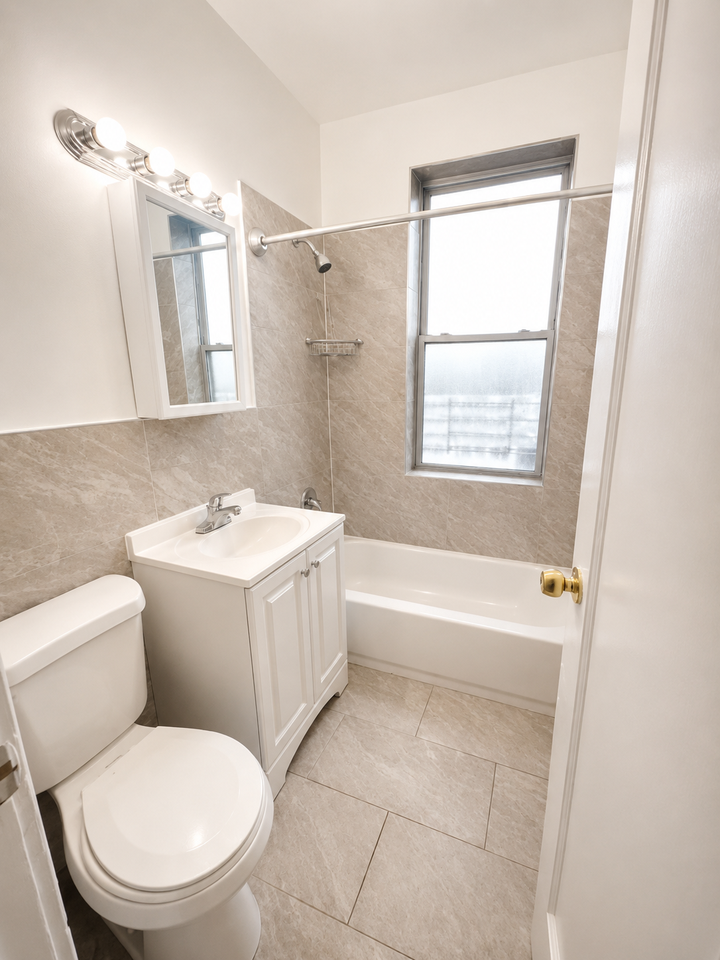 3 Fuller Place #2c - Photo 2 of 4