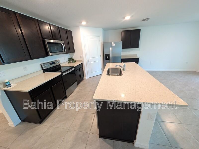 801 Ace Outlaw Ave - Photo 4 of 24