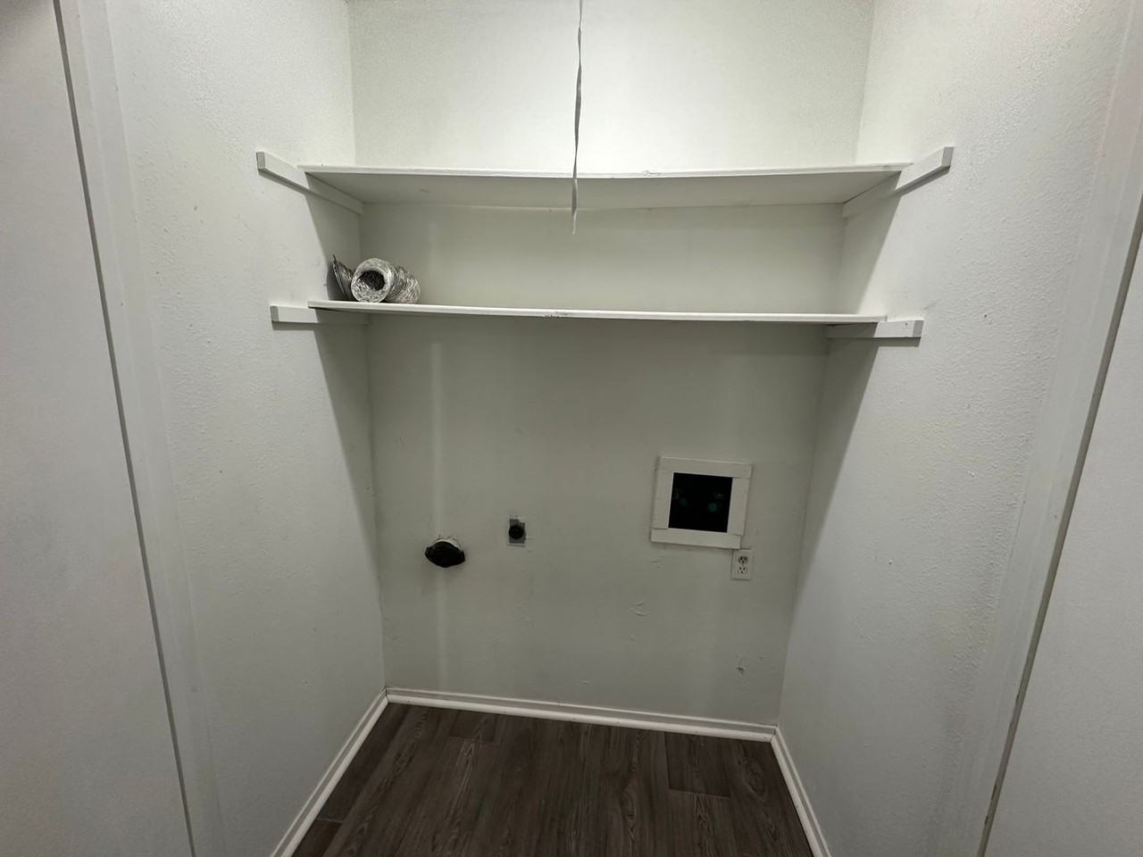 12122 Michael St - Photo 5 of 15