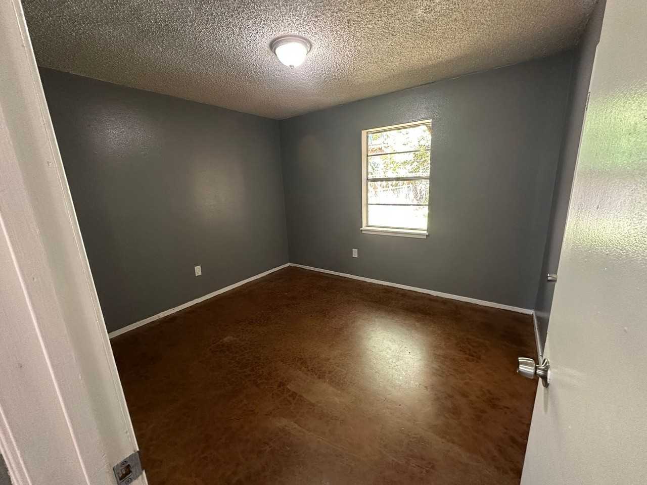 12122 Michael St - Photo 7 of 15