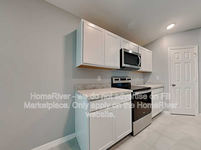3713 Ne 13th Ave - Photo 7 of 25
