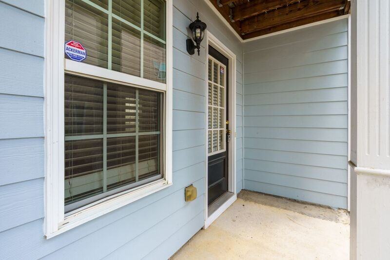 321 Samuel Clemens Way - Photo 2 of 21