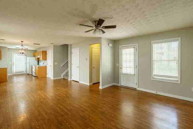 321 Samuel Clemens Way - Photo 3 of 21
