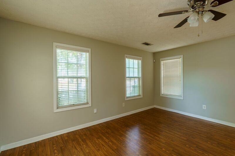 321 Samuel Clemens Way - Photo 5 of 21