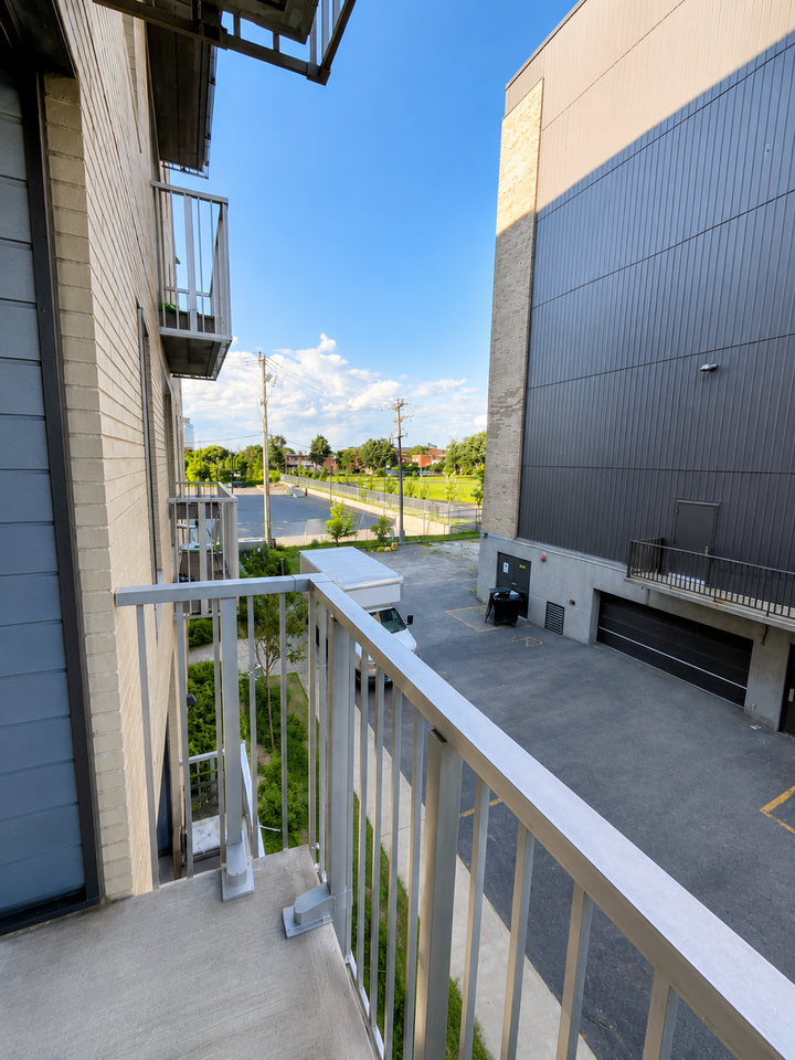 8325 Avenue Christophe-Colomb #217 - Photo 4 of 8
