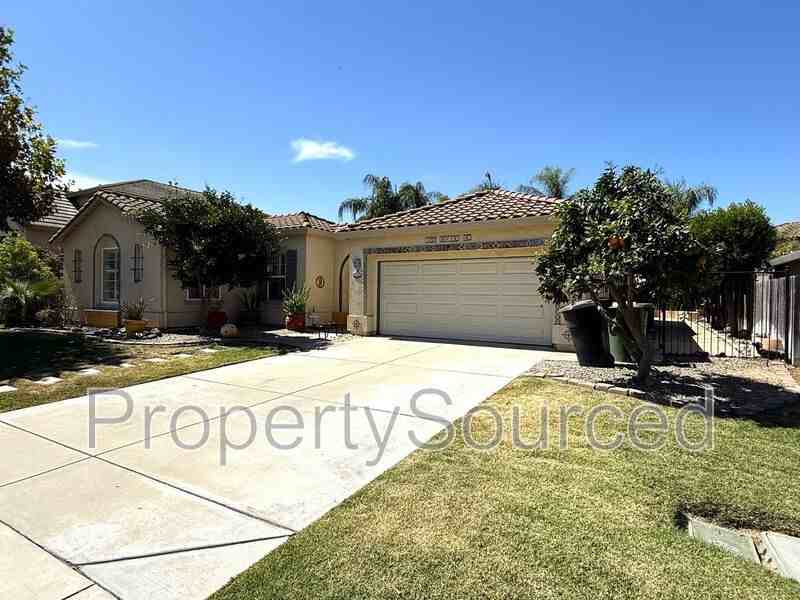 523 Ruess Rd - Photo 3 of 50