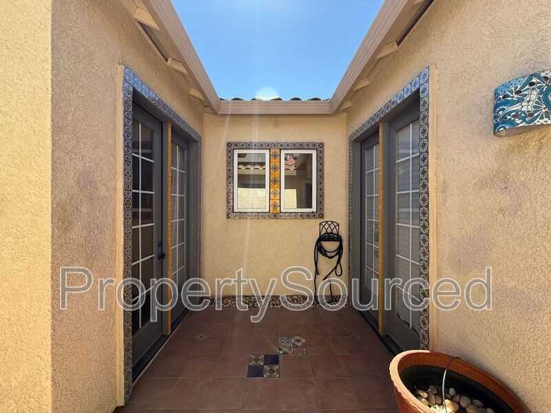 523 Ruess Rd - Photo 6 of 50