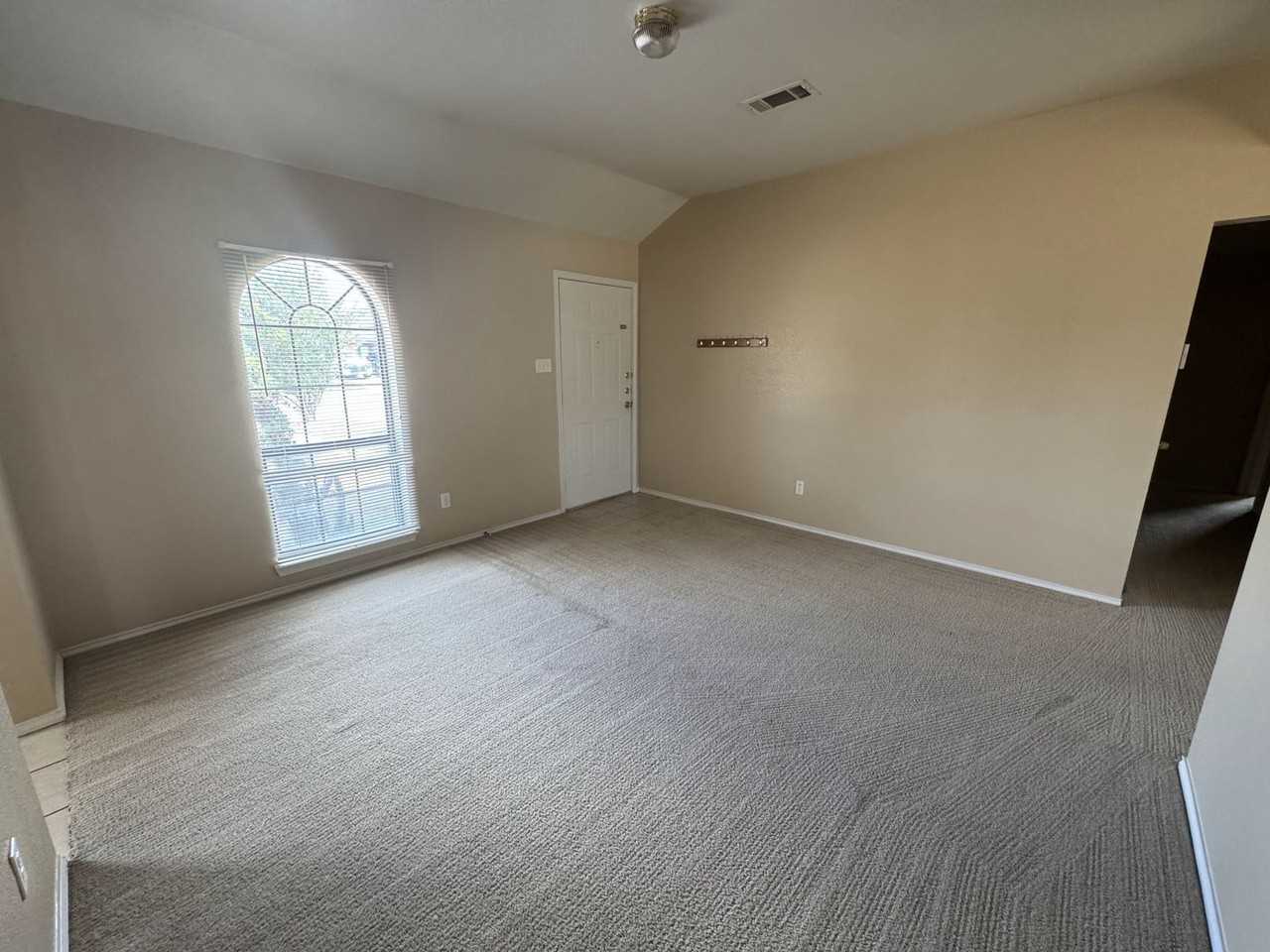 2903 Westwood Dr - Photo 5 of 42