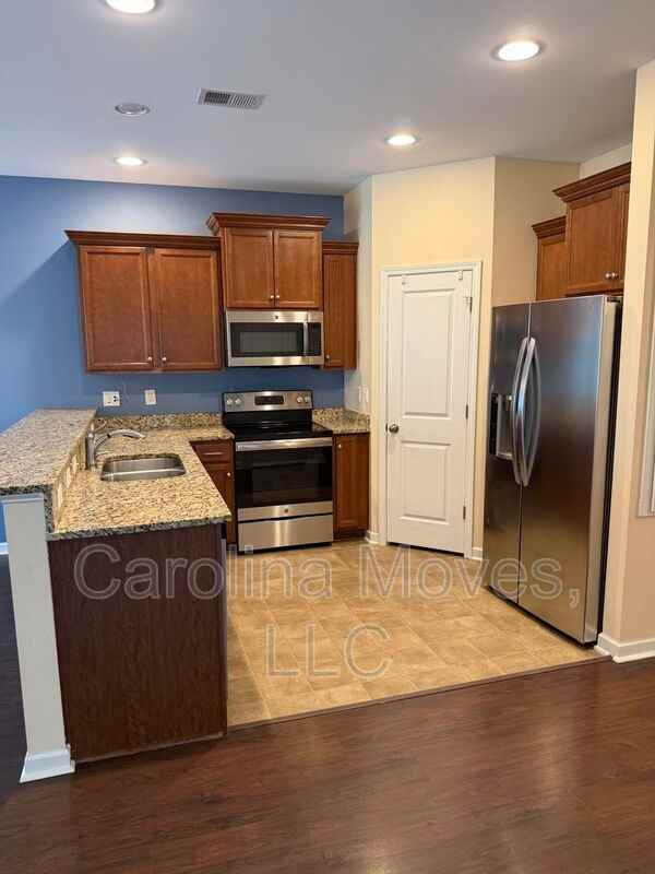 123 Dunnsmore Dr - Photo 2 of 29