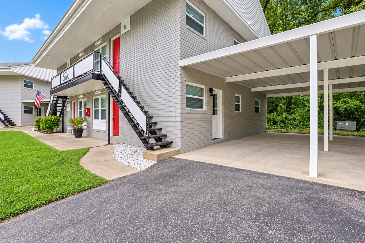 South Valley Apartments - Photo 5 of 10