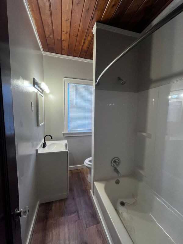 16 Hillendale St - Photo 2 of 8