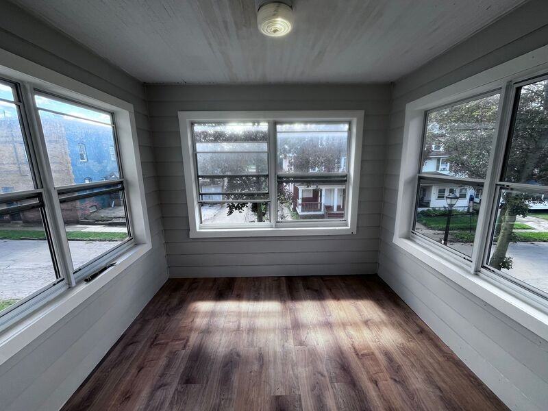 16 Hillendale St - Photo 6 of 8