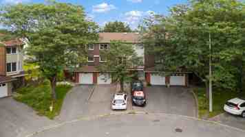 featured image of 21 Kedgewick Court