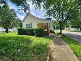 2528 S 8th St - Photo 1 of 1