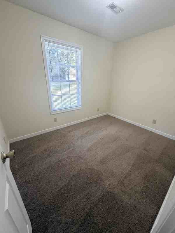 804 Chestnut St - Photo 6 of 9