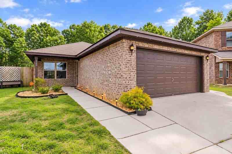 160 Winstead Cir
