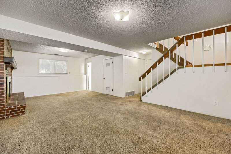 4675 Bunchberry Ln - Photo 4 of 17