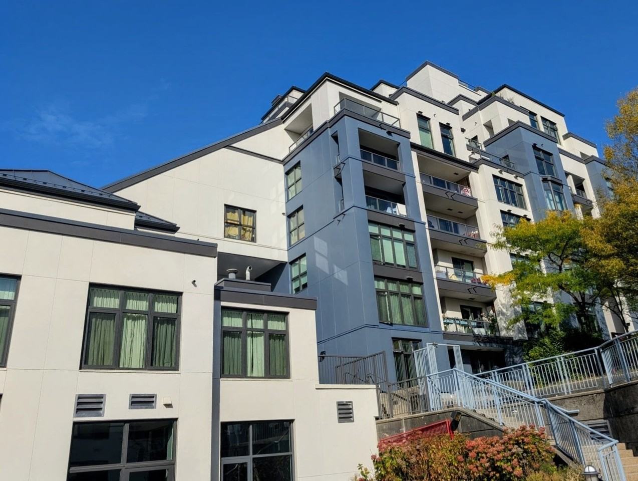 2468 East Broadway #202