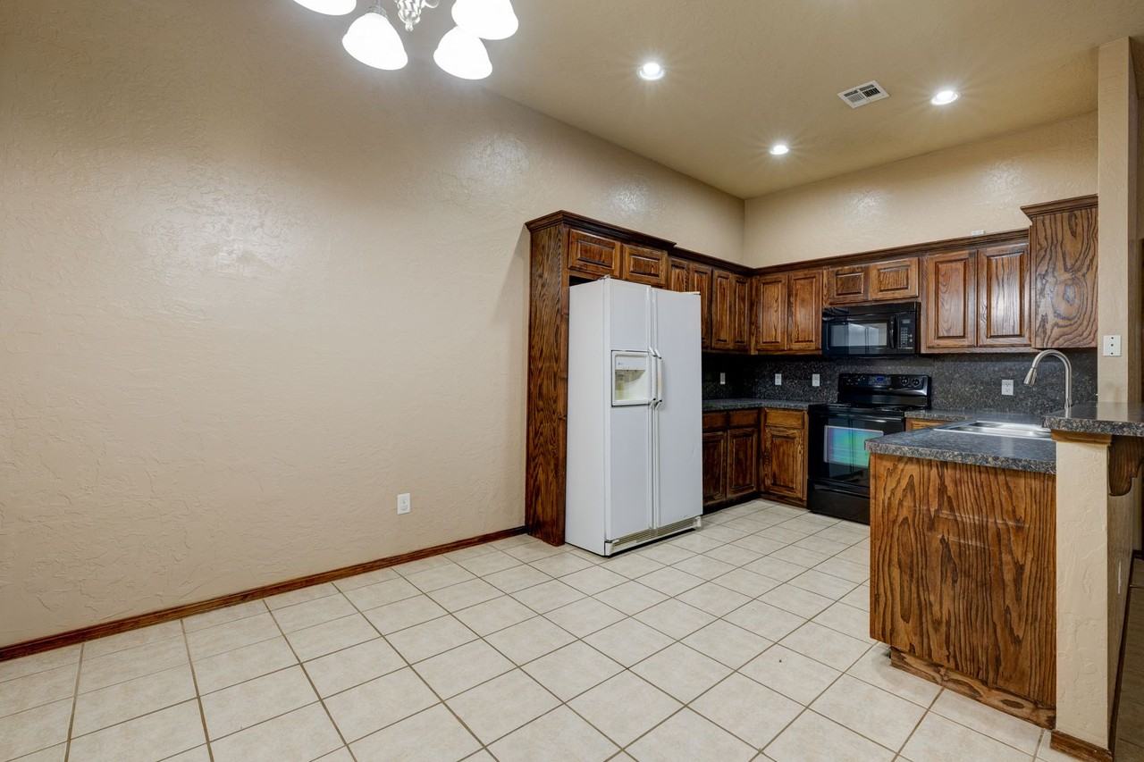 3517 Galatian Way - Photo 4 of 18