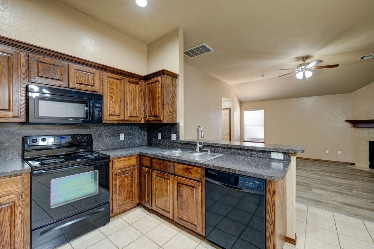 3517 Galatian Way - Photo 6 of 18