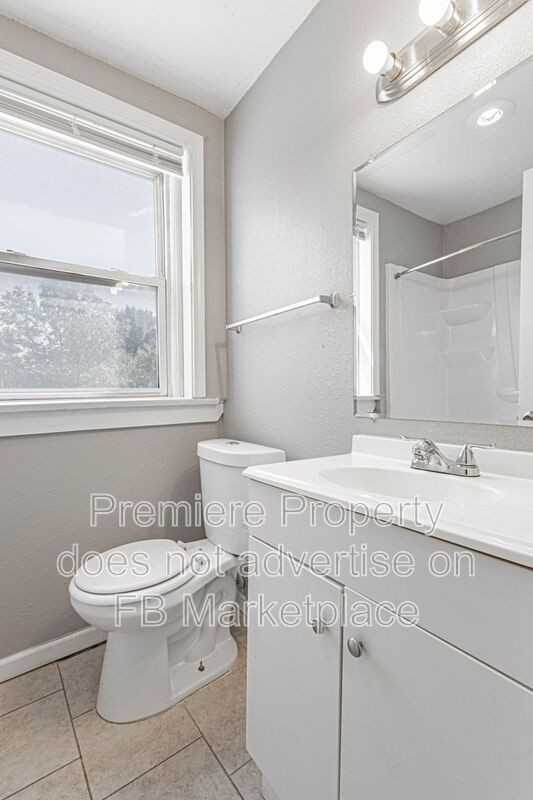 3319 E 30th St #2E - Photo 7 of 11