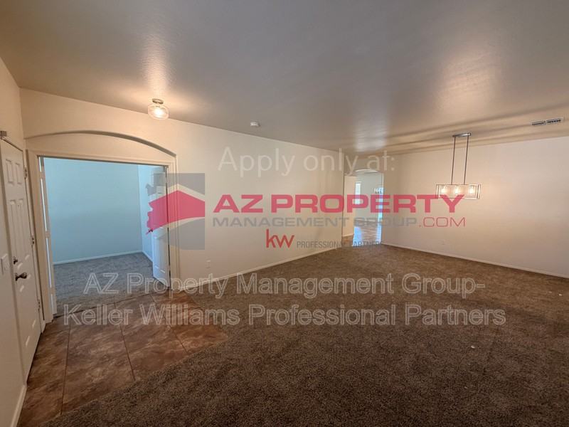 24733 W Vista Norte St - Photo 3 of 27